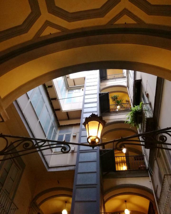 Couette-café Per Duomo Naples